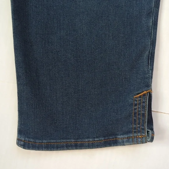 NWT Gloria Vanderbilt Amanda Slimming Effect Capri Denim Jeans 8 Blue Pockets - Picture 10 of 16
